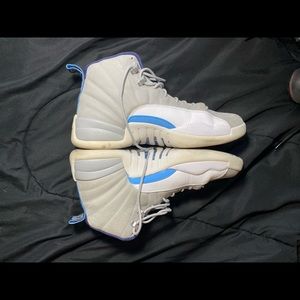 Men’s Columbia blue retro 12s